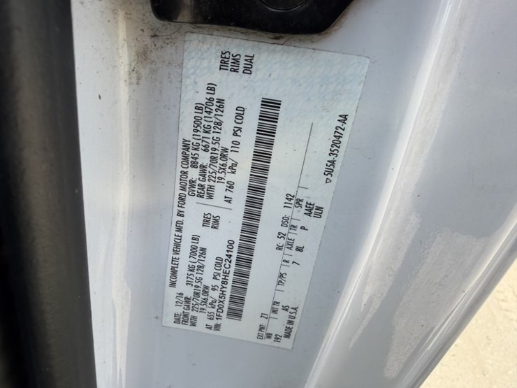 2017-ford-f550-image-10