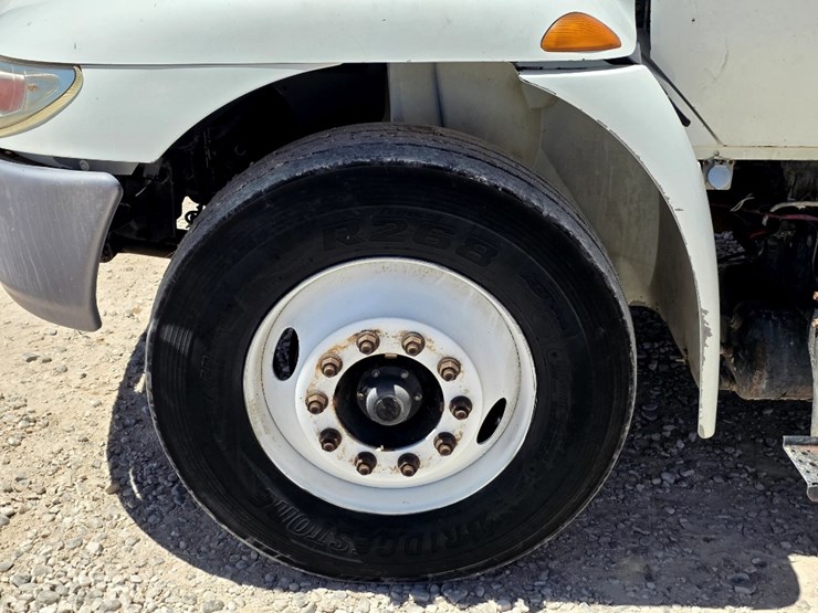 2013-international-durastar-4300-image-15