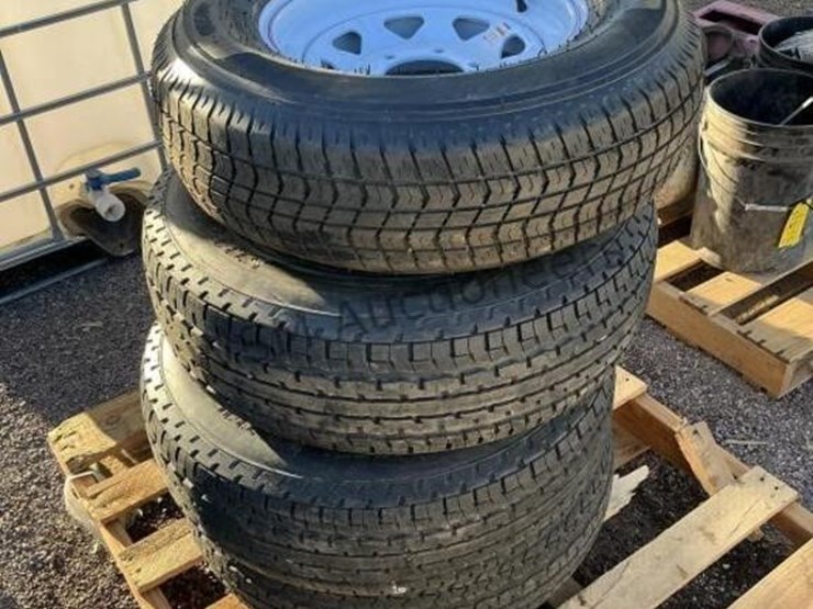 pallet-of-trailer-tires-&-wheels-image-1