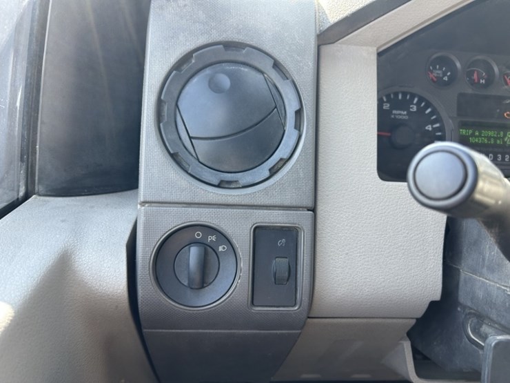 2008-ford-f550-xl-sd-image-28