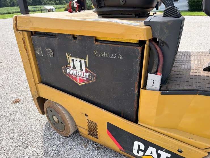 #1363-•-cat-ec25en-electric-forklift-image-18