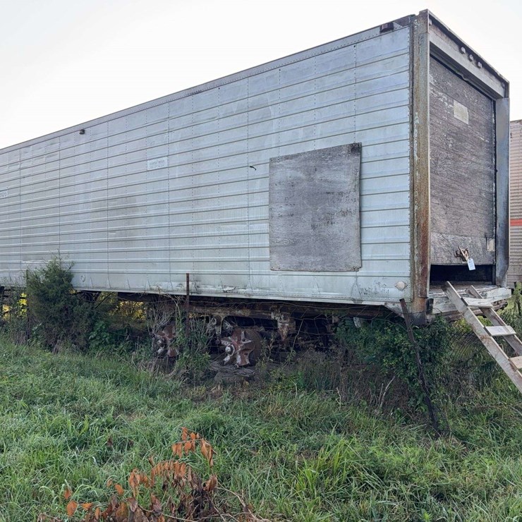 FRUEHAUF Trailer