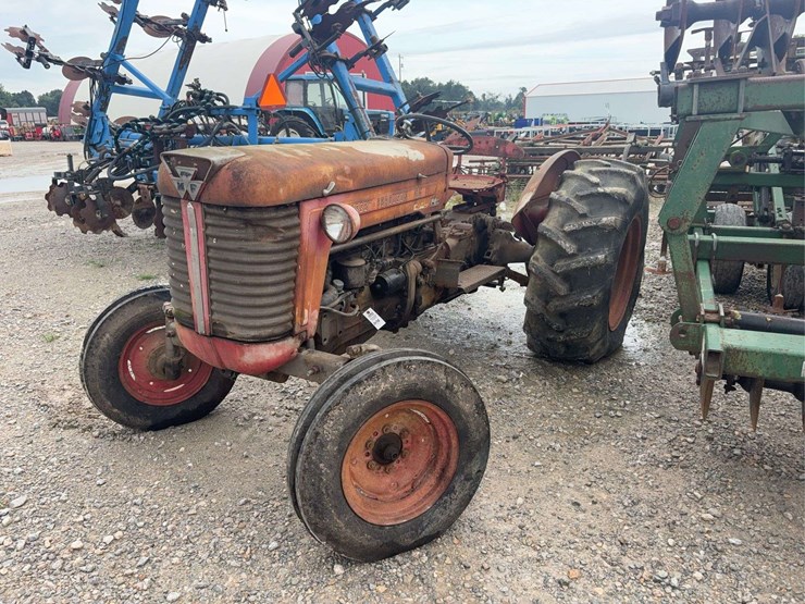 massey-ferguson-20-image-1