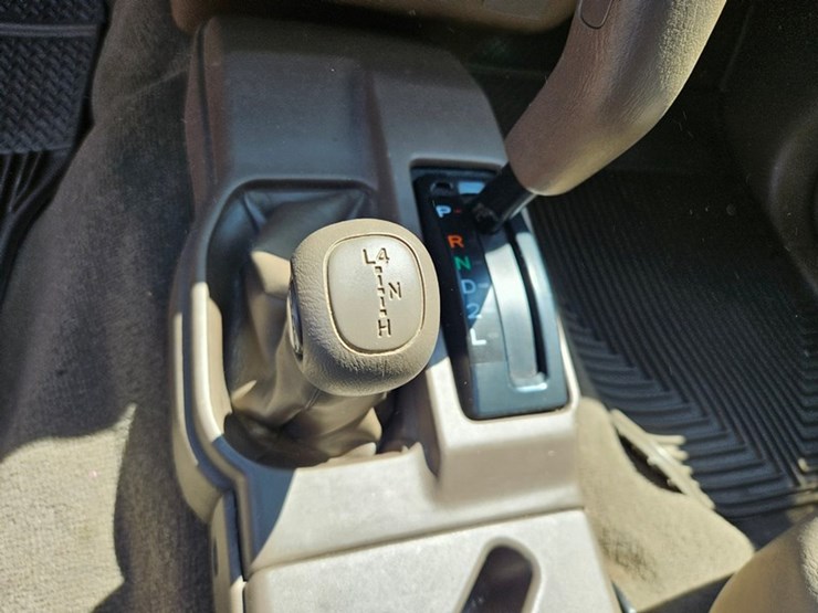 2004-toyota-tacoma-image-43