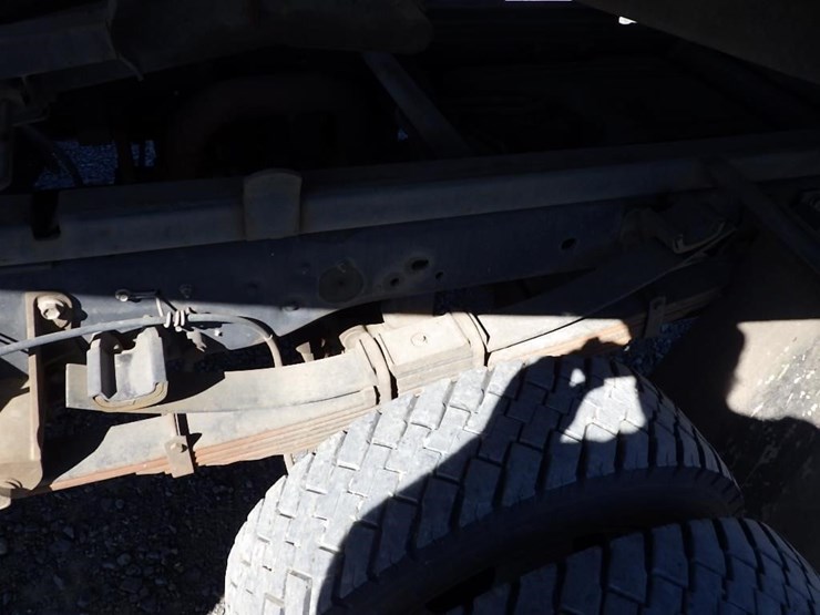 2014-ford-f550-image-16