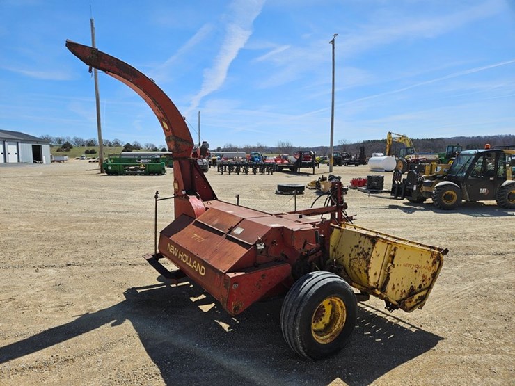 new-holland-770-image-5