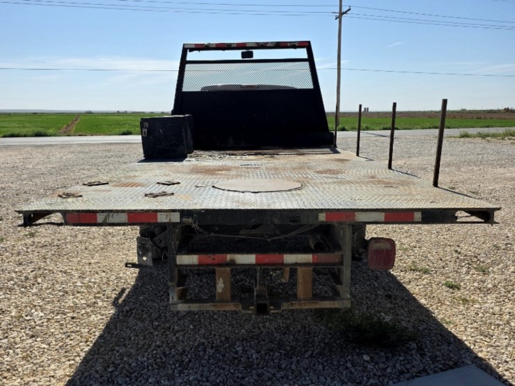 2011-ford-f550-image-6
