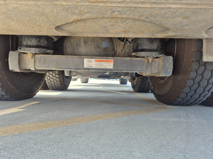 2018-kenworth-t880-image-28