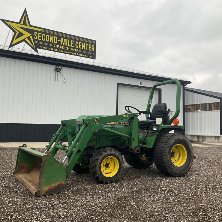 JOHN DEERE 755