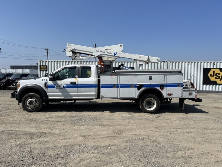 2017-ford-f550-image-7