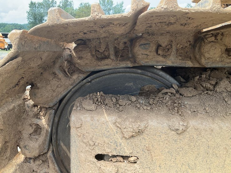 2004-deere-160c-lc-image-24