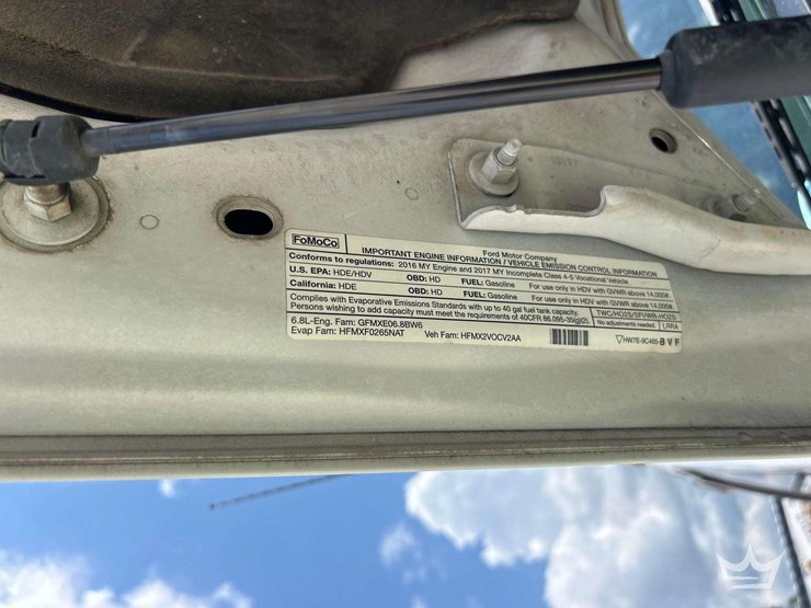2017-ford-f550-image-10