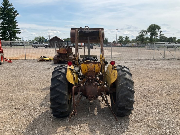 1954-massey-ferguson-202-image-4