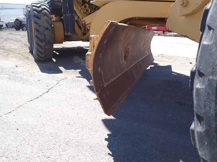 caterpillar-143h-image-6