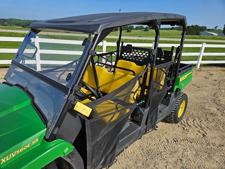john-deere-gator-image-10