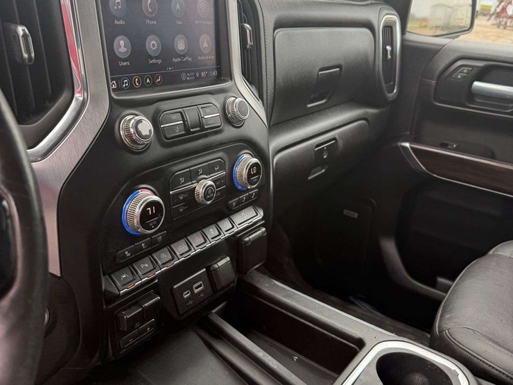 2021-gmc-sierra-1500-image-11