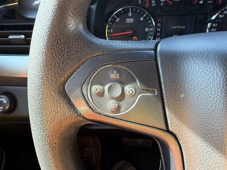 2016-chevrolet-tahoe-image-37