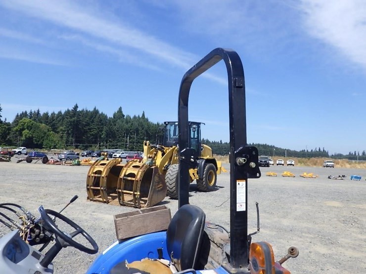 new-holland-25-image-16