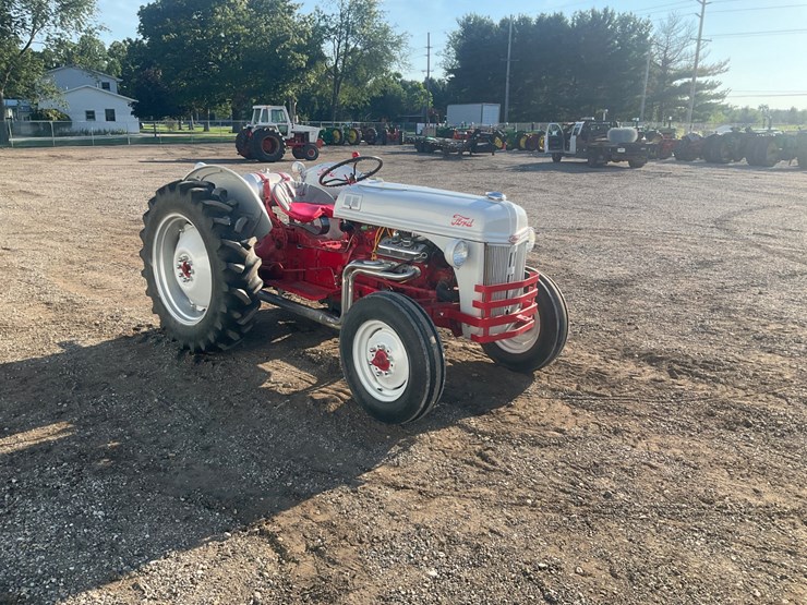 ford-tractor-image-7