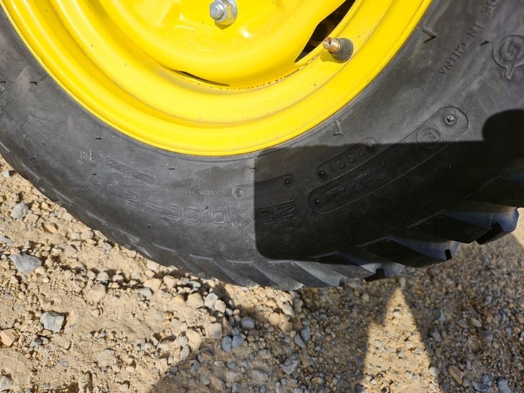 john-deere-gator-image-43