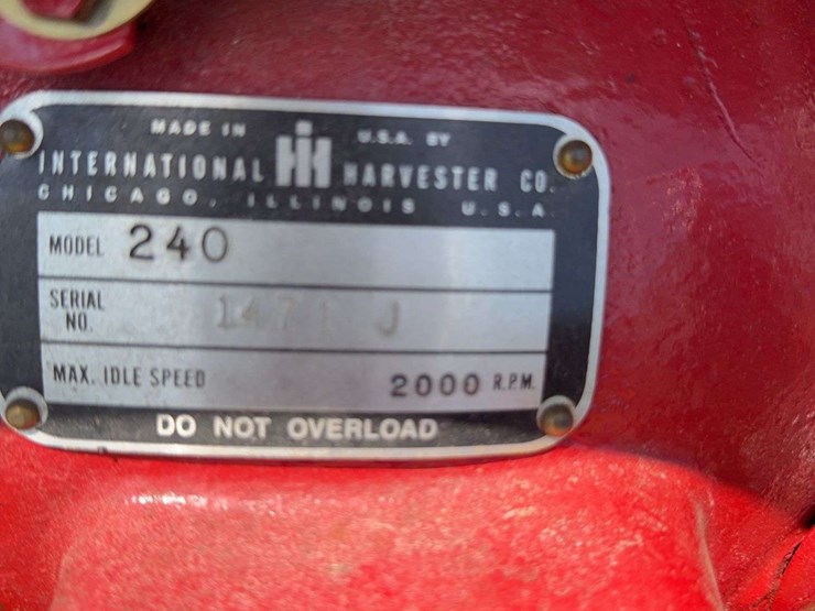 1958-farmall-240-image-31