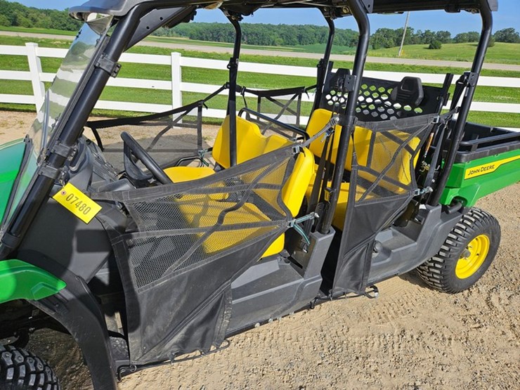 john-deere-gator-image-34