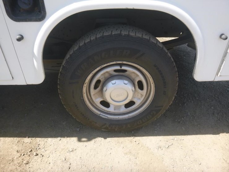 2014-ford-f250-image-16