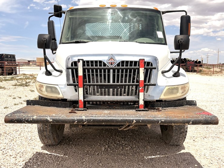 2010-international-durastar-4300-image-2