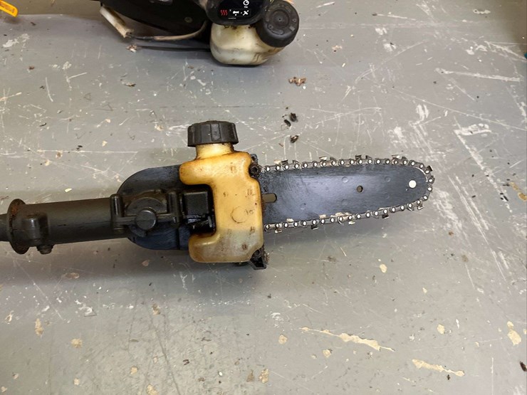 poulan-pro-pr25-pole-saw-and-electric-hedge-trimmer-image-4