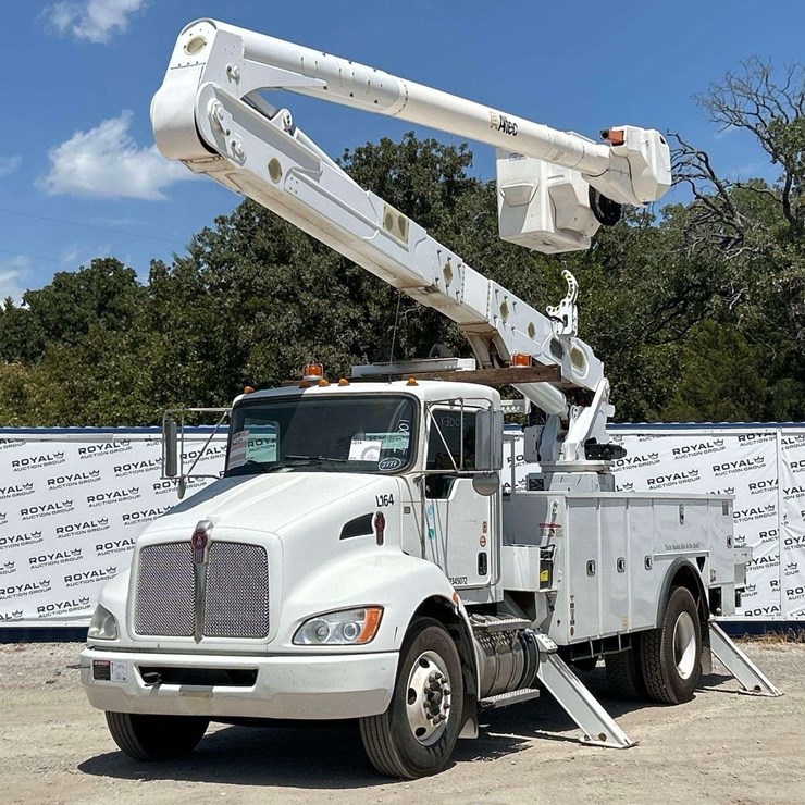 2019 KENWORTH T370