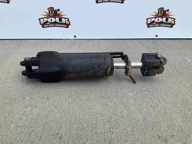 #5033-•-john-deere-hydraulic-cylinder-image-1