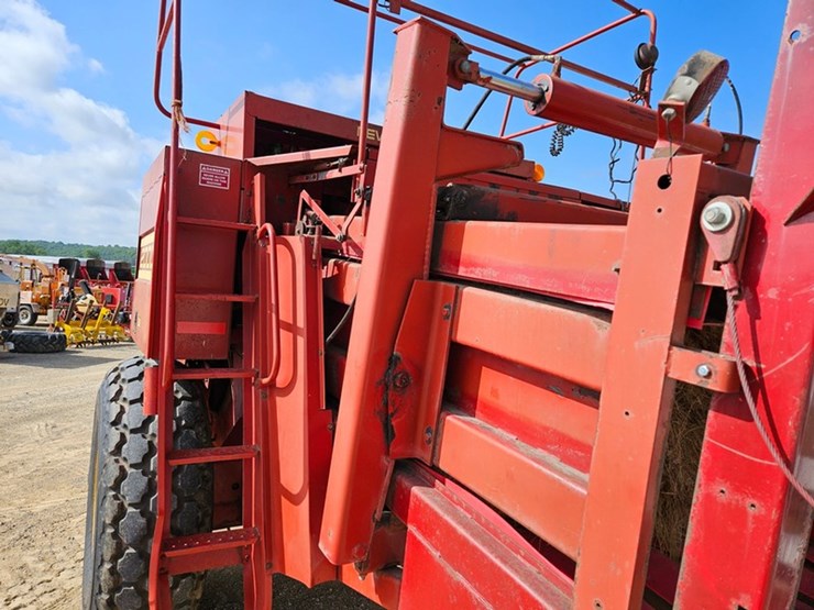 2000-new-holland-2000-image-26