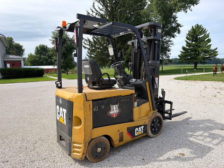 #1363-•-cat-ec25en-electric-forklift-image-5
