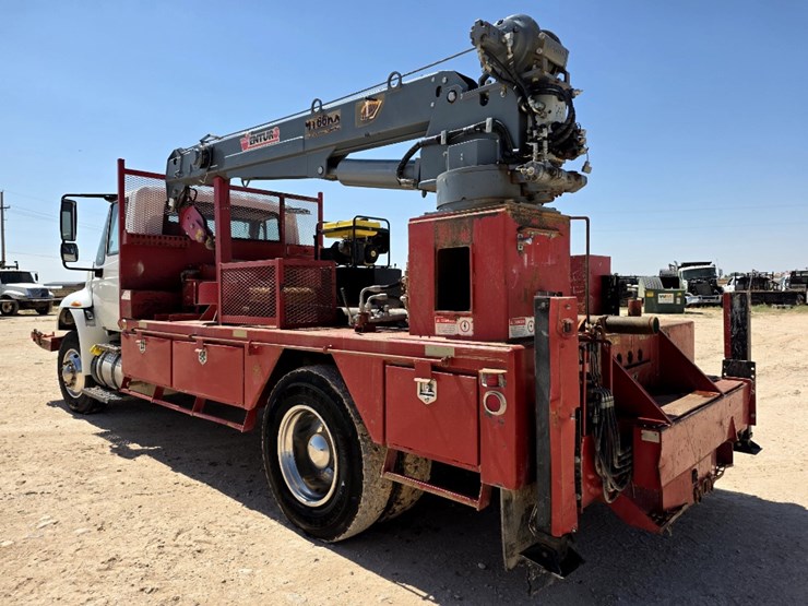 2018-international-durastar-4300-image-8