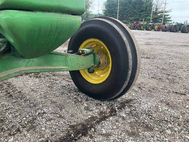 1958-john-deere-730-image-11
