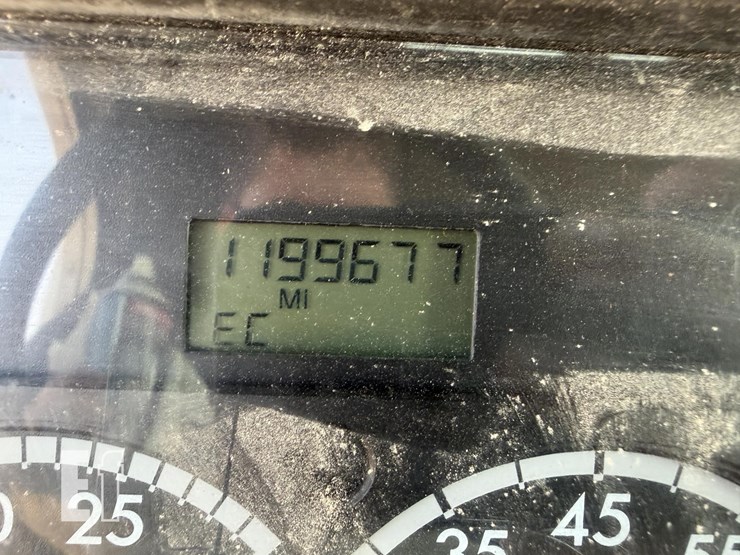 2002-freightliner-columbia-120-image-27