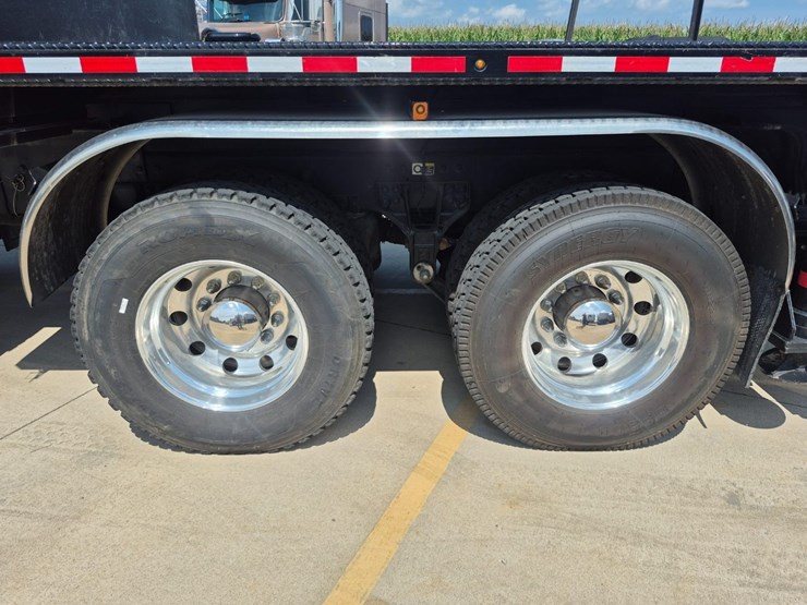 2018-kenworth-t880-image-24