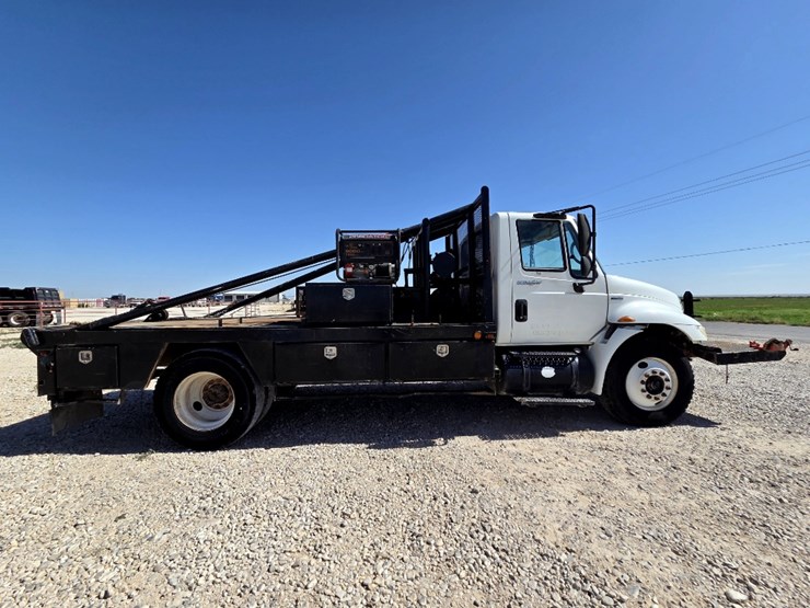 2009-international-durastar-4300-image-4