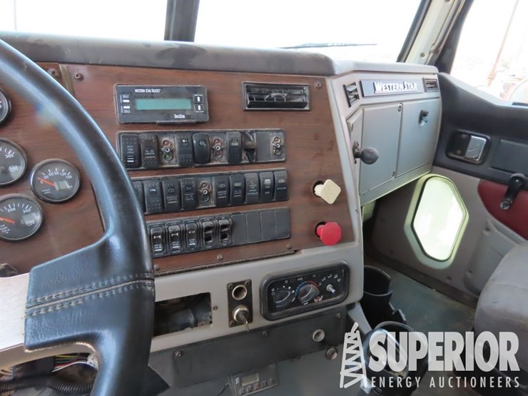 2012-western-star-4900-image-9