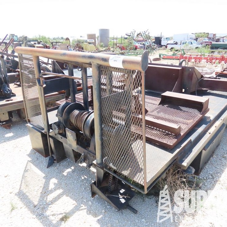 MASSEY-FERGUSON 8