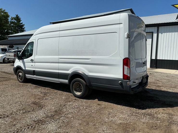 2015-ford-transit-image-3