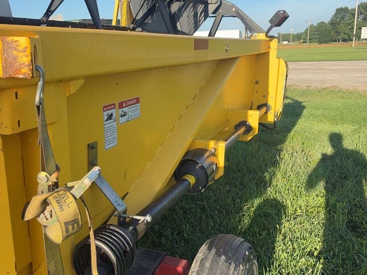 new-holland-74c-image-15