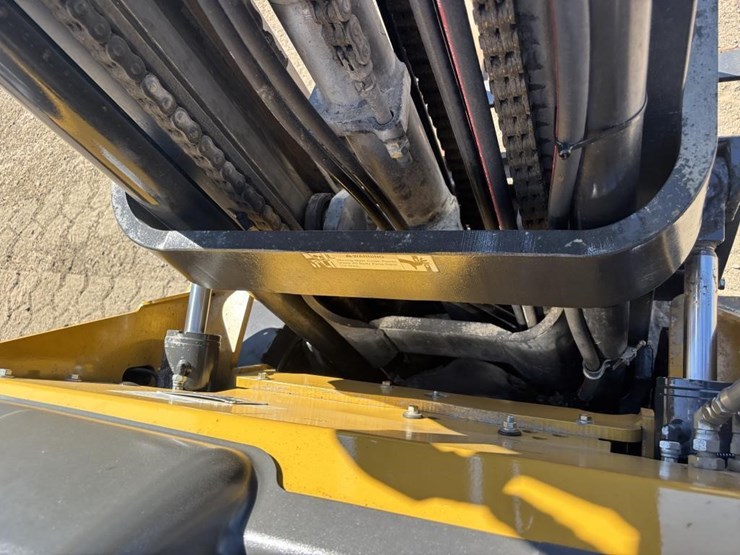 2016-caterpillar-2c6000-image-13