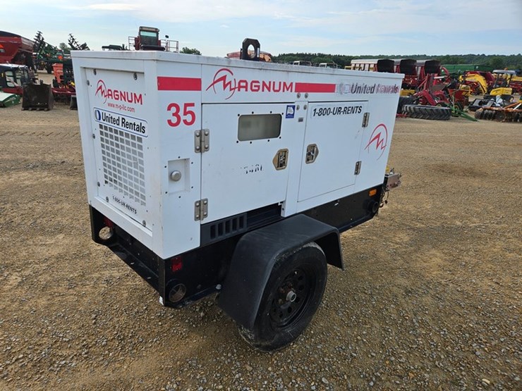 #70-•-magnum-towable-generator-image-5