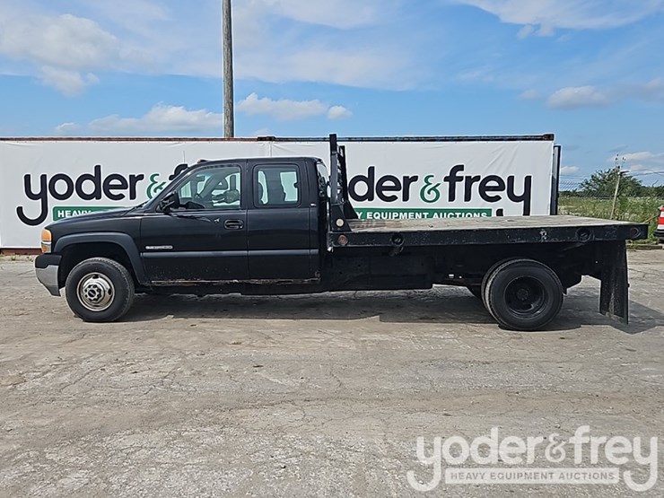 2002-gmc-sierra-3500-image-2