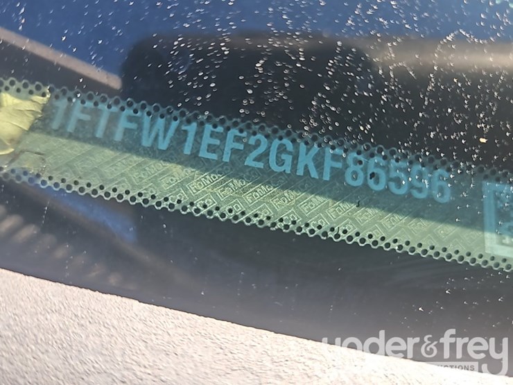 2016-ford-f150-image-46