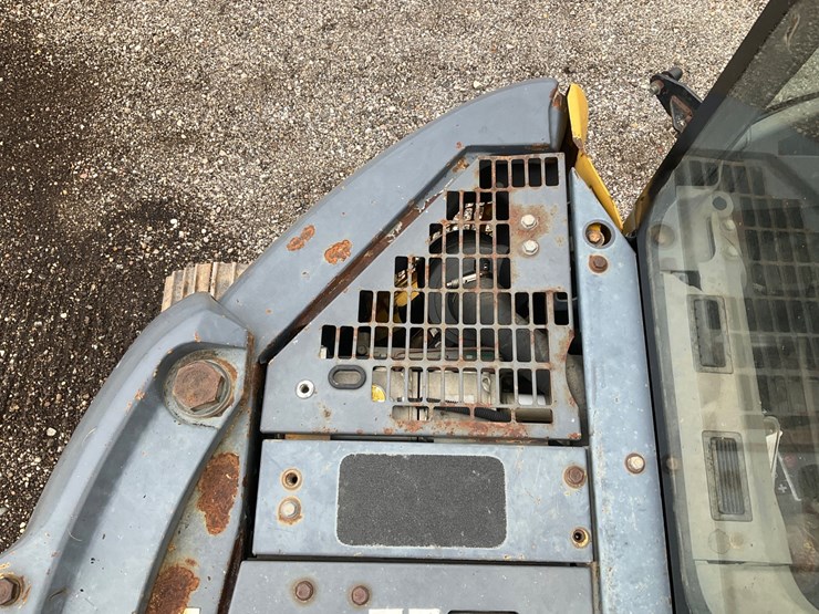 2006-komatsu-pc138us-lc-image-45