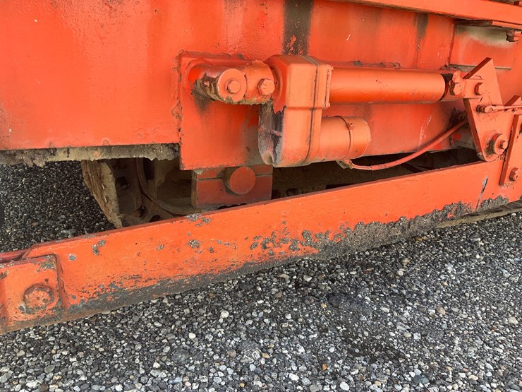#1675-•-leeboy-tracked-asphalt-paver-image-30