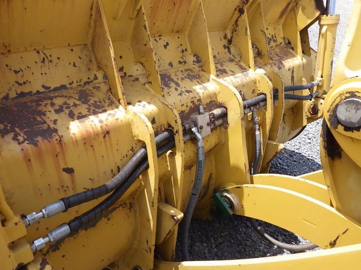 caterpillar-914k-image-12