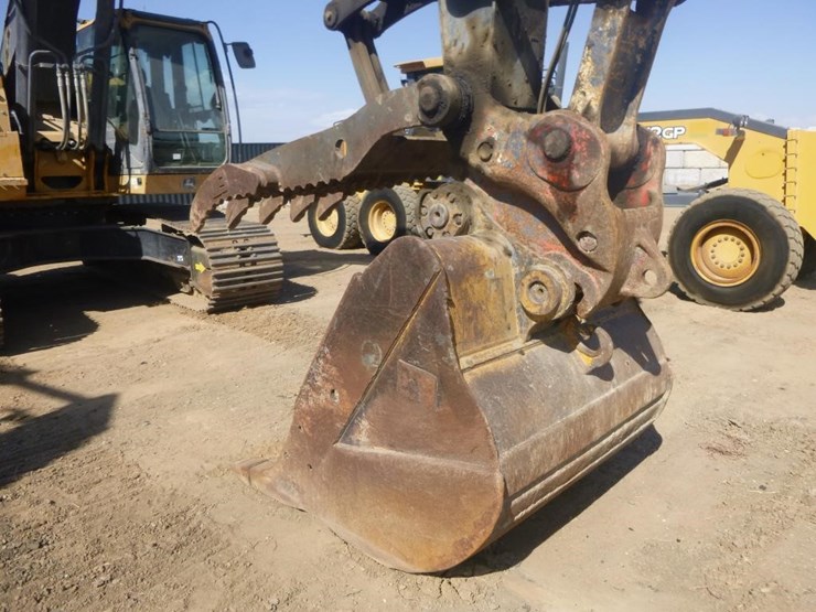 2019-deere-345g-lc-image-9